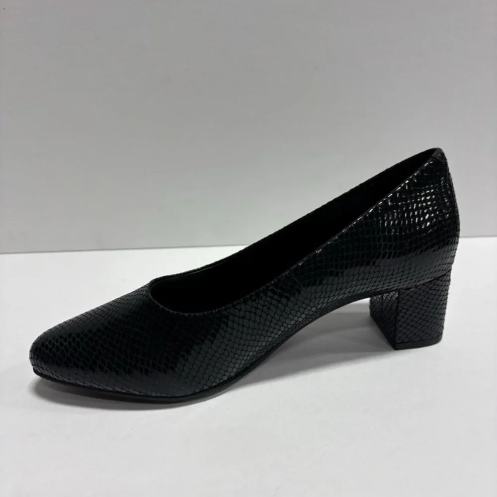 Trotters new without